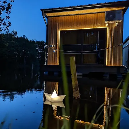 Hausboot Friedrich Botel Papenburg