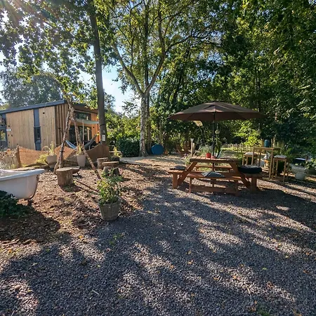 Botel Hausboot Friedrich Papenburg
