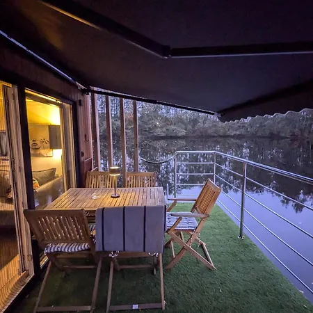 Botel Hausboot Friedrich