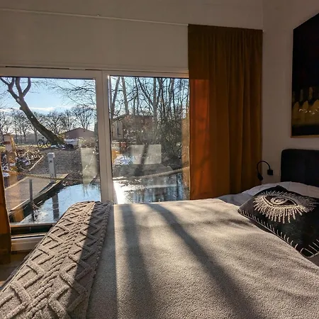 Hausboot Friedrich Botel *